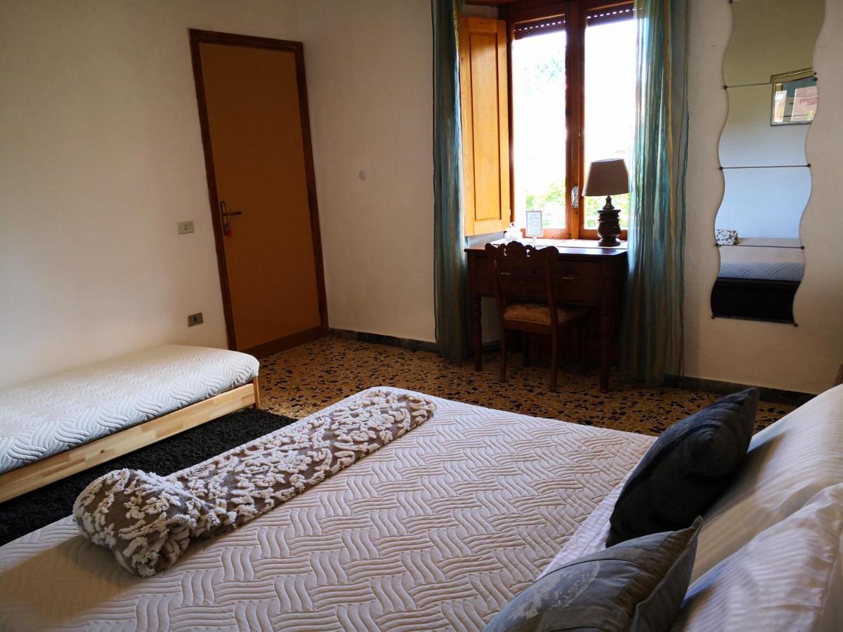 Bed and Breakfast Zia Chiarina San Nicolo Gerrei Екстер'єр фото