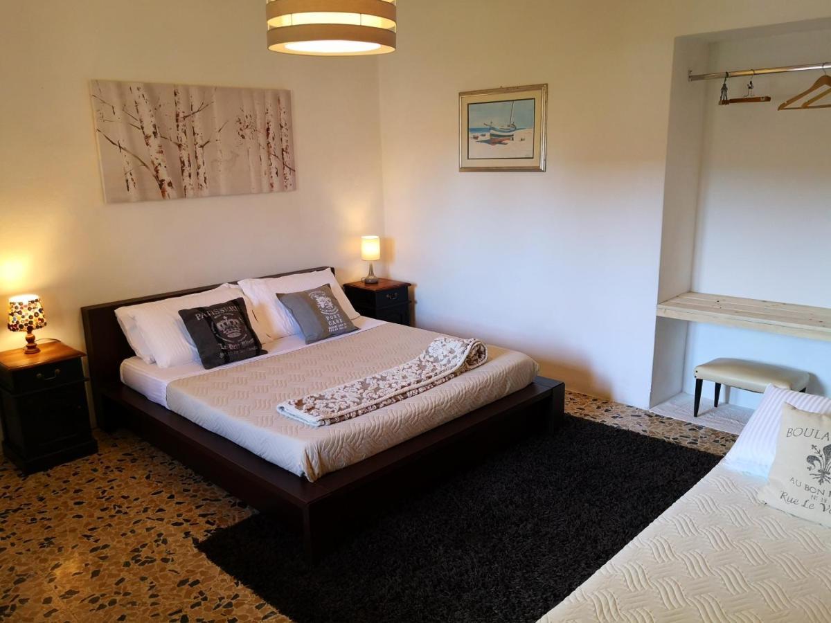 Bed and Breakfast Zia Chiarina San Nicolo Gerrei Екстер'єр фото