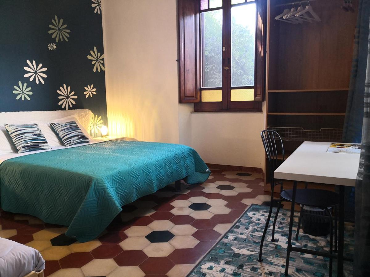 Bed and Breakfast Zia Chiarina San Nicolo Gerrei Екстер'єр фото